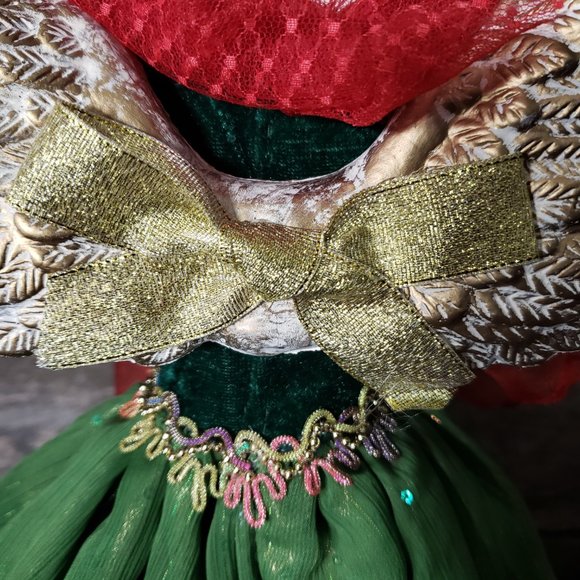 The Bombay Company Christmas Angel - Tree Topper - 16" - Porcelain - Picture 8 of 10